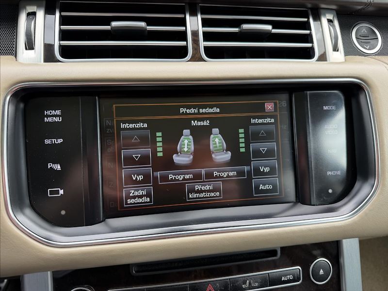 Land Rover Range Rover 5,0 S/C V8 Autobiography DPH - fotka 29 z 44