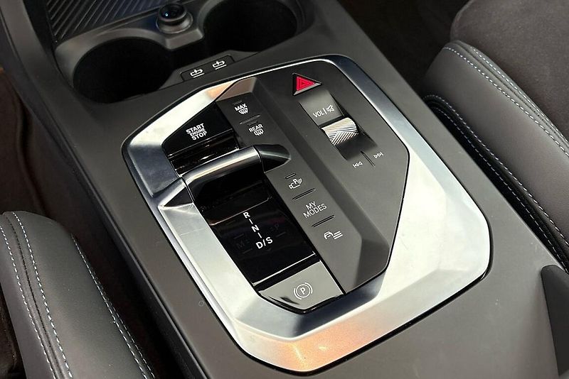 BMW Řada 2 220d Gran Coupe - fotka 21 z 24
