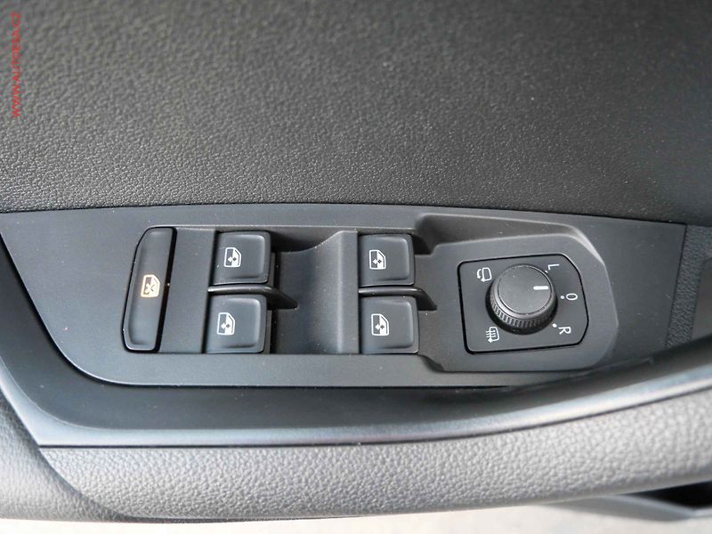 Škoda Karoq (2022) 1.5 TSi, Style, DSG - fotka 14 z 35