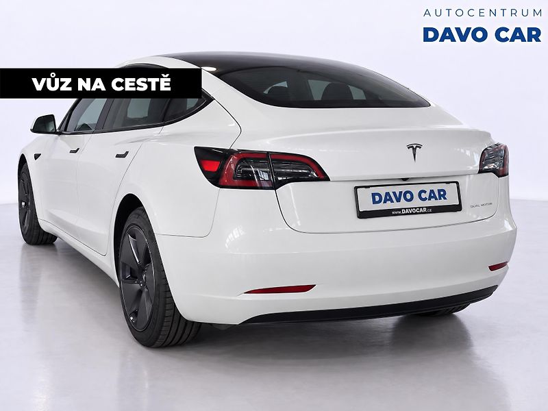 Tesla Model 3 Long Range AWD DPH - fotka 2 z 10