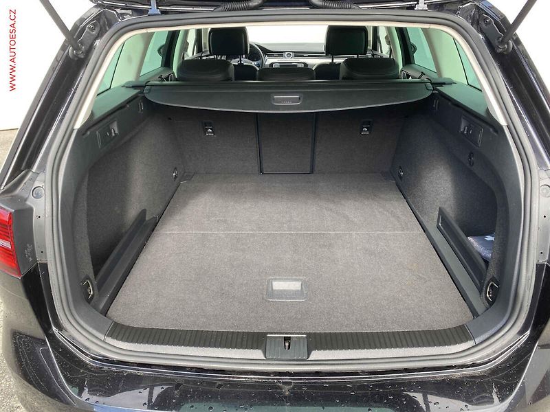 Volkswagen Passat (2015) 1.8 TSi, Highline, DSG, kůže - fotka 7 z 16