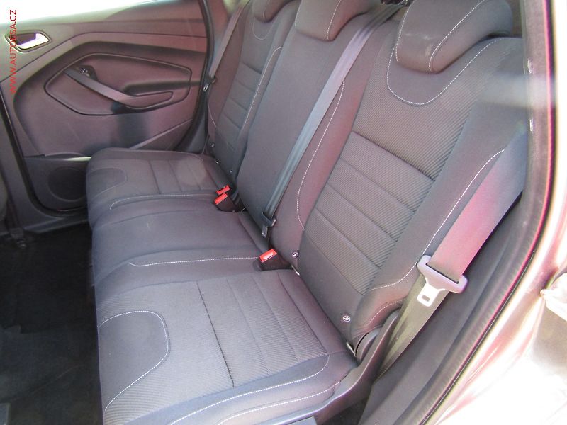 Ford Kuga (2015) 1.5EB, ČR, Xenon, kůže - fotka 10 z 19
