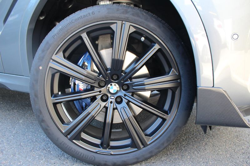 BMW X6 xDrive30d - fotka 5 z 27