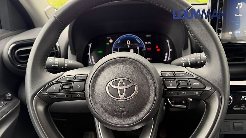 Toyota Yaris Cross 1.5L HEV CVT  Comfort - fotka 7 z 25