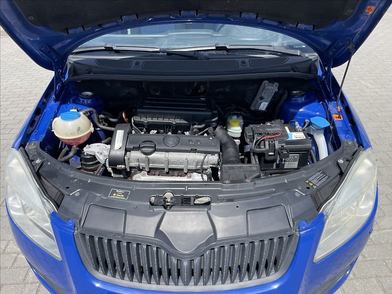 Škoda Fabia 1,4 i 63kw Ambiente ESP Tažné - fotka 21 z 30