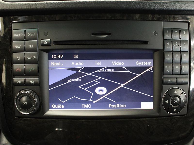 Mercedes-Benz Viano 3,0 CDI V6 Long xenony - fotka 26 z 32