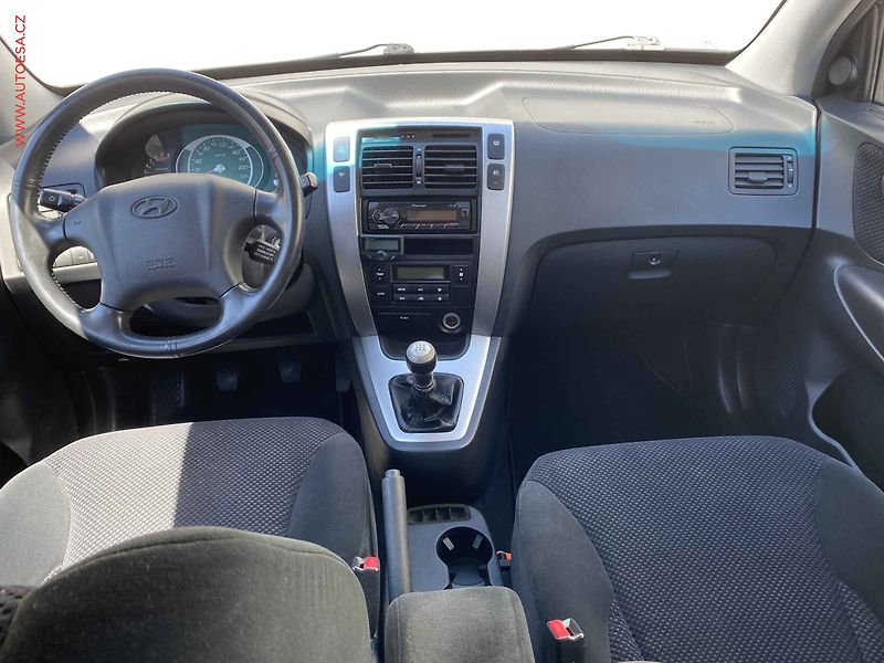 Hyundai Tucson (2008) 2.0 CVVT, Style, AC, TZ - fotka 8 z 15