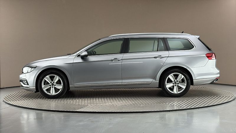 Volkswagen Passat 2.0 TDI DSG Elegance Variant - fotka 4 z 27