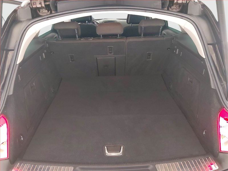 Opel Insignia (2011) 2.0 CDTI, Serv.kniha, Navi - fotka 14 z 21