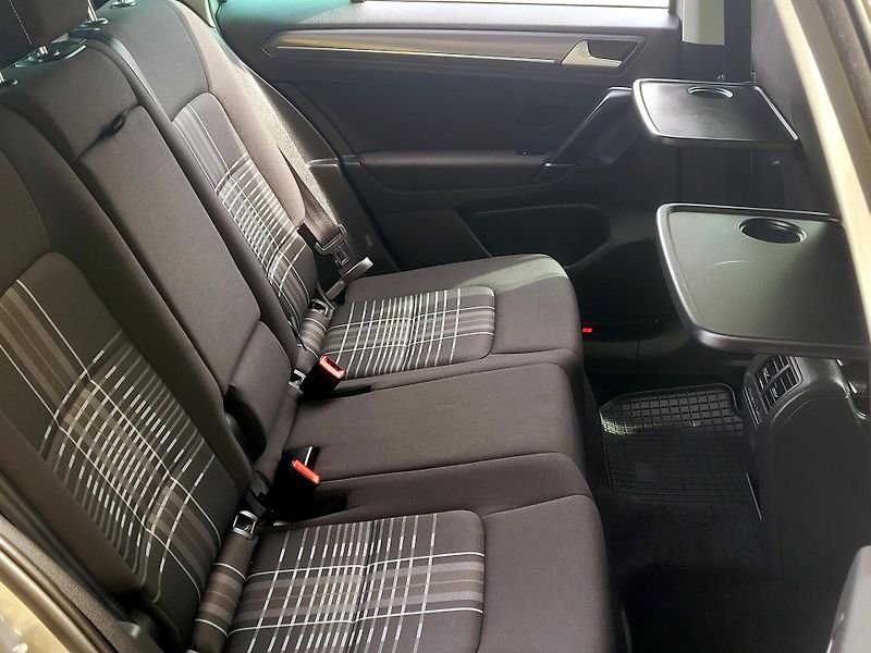 Volkswagen Golf Sportsvan TSi LOUNGE *SERV.KN. WEBASTO - fotka 26 z 69