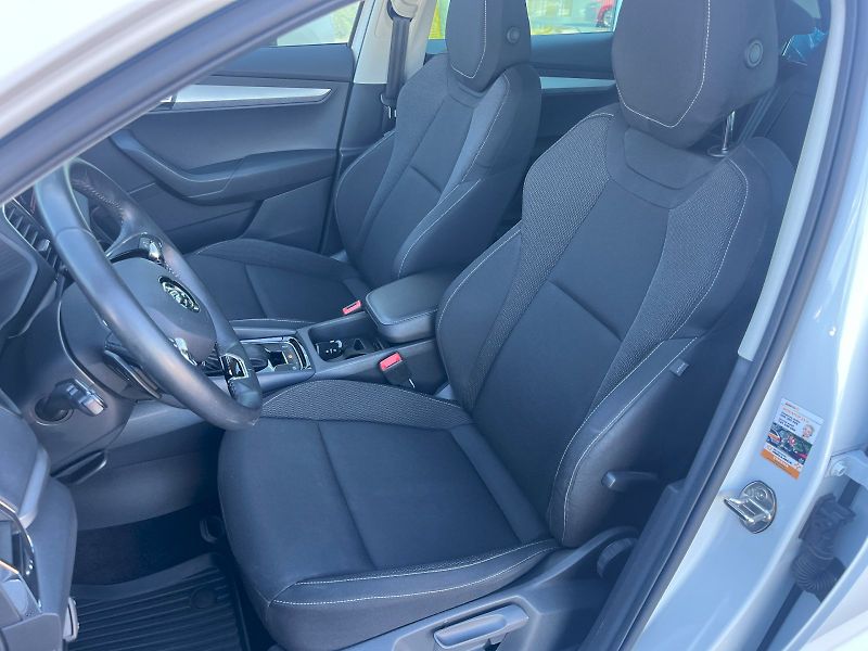 Škoda Karoq (2023) Ambition Plus 1,5 TSI / 110kW - fotka 15 z 31
