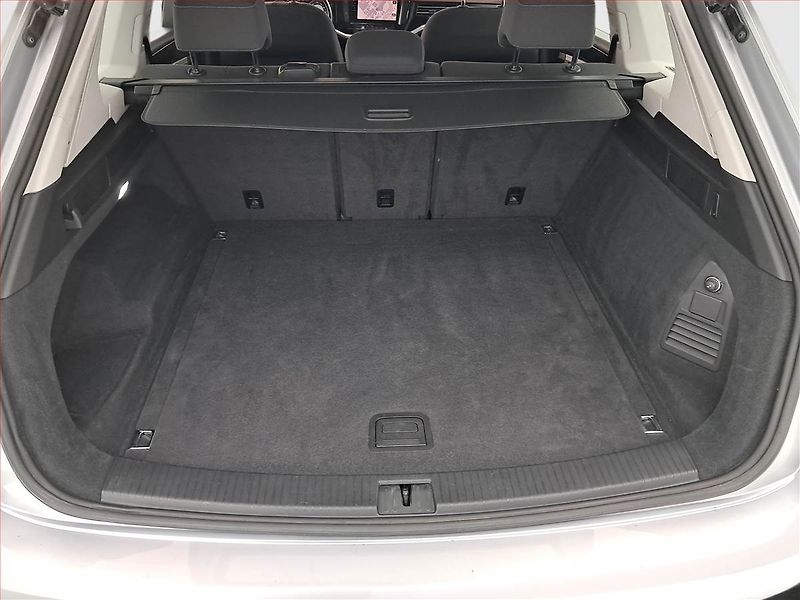 Volkswagen Touareg (2019) 3.0 TDI - fotka 14 z 21