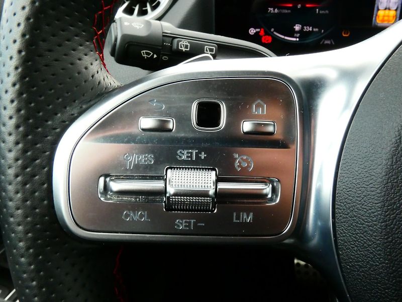 Mercedes-Benz GLA (2020) 200d - fotka 23 z 30