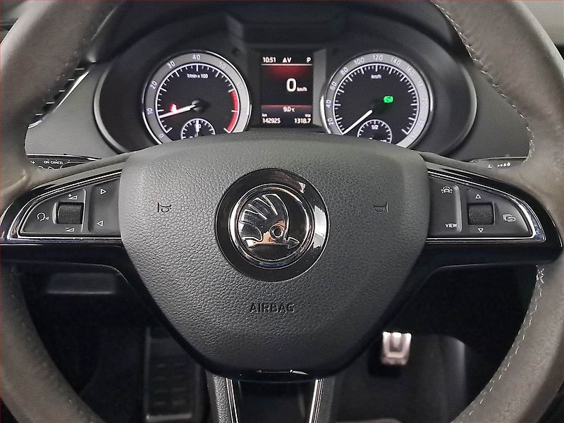Škoda Octavia (2019) Style 1.5 TSI, Automat, Kůže - fotka 17 z 18