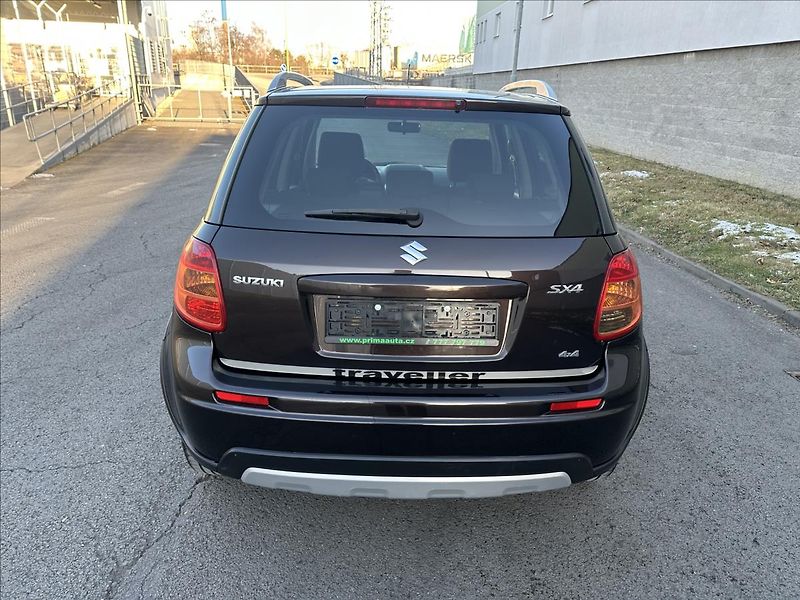 Suzuki SX4 1,6 4x4 STYLE - fotka 6 z 19