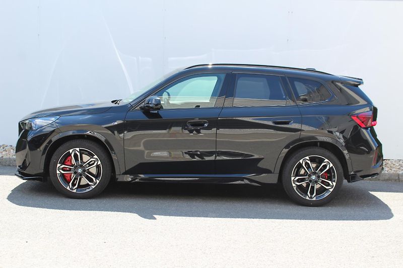 BMW X1 xDrive23d Mpaket - fotka 7 z 24