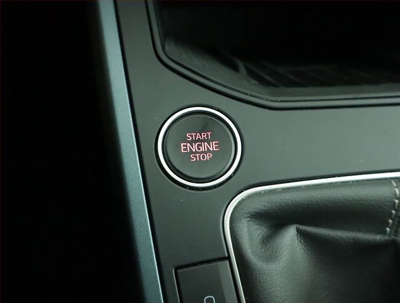 Seat Arona (2023) Xperience 1.0 TSI, Navi - fotka 17 z 19