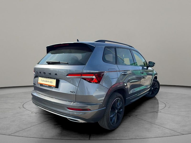 Škoda Karoq Sportline Exclusive 2,0 TDI 11 - fotka 2 z 30