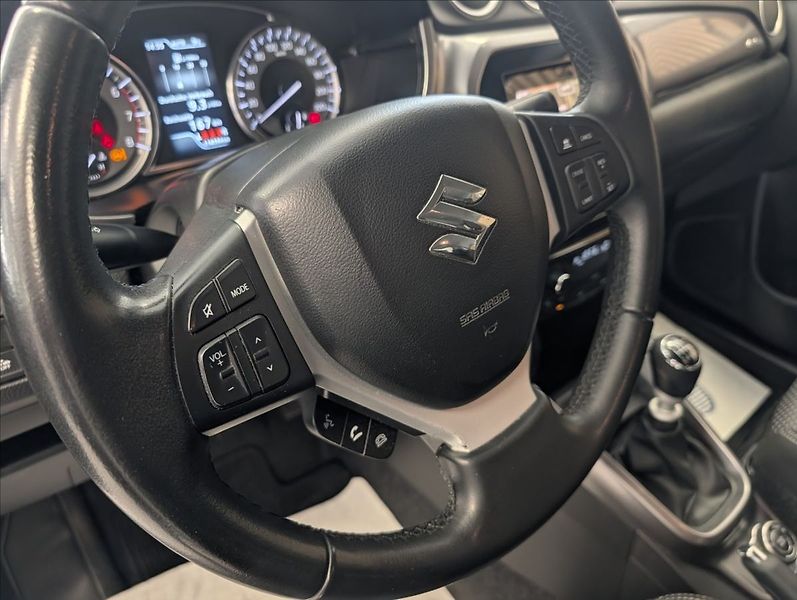 Suzuki Vitara 1.4 HYBRID ALLGRIP - fotka 15 z 34