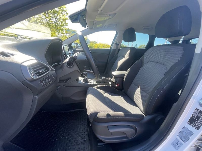 Hyundai i30 1,0 T-GDi Family Comfort, ČR - fotka 11 z 34
