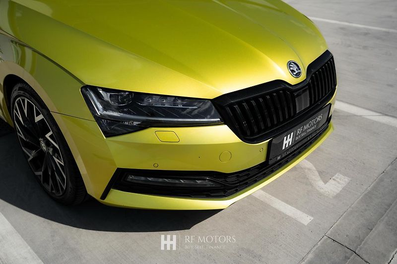 Škoda Superb (2019) Superb SportLine 4x4 200kW - fotka 8 z 45