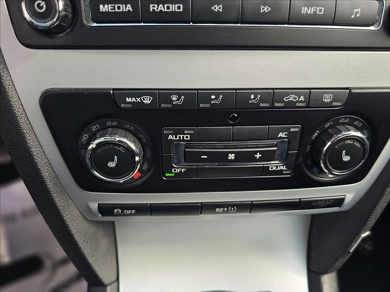 Škoda Octavia II 1,2TSi 77KW Family - fotka 20 z 46