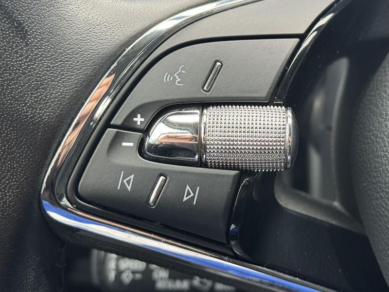 Škoda Kamiq (2021) 1.0TSi DSG Style, Kamera, ACC  - fotka 24 z 43