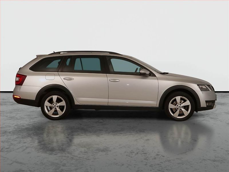 Škoda Octavia (2017) Scout 2.0 TDI, 4X4, Automat - fotka 6 z 23