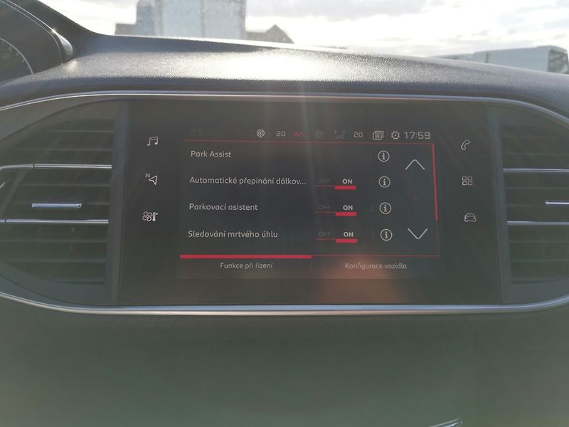 Peugeot 308 (2018) 2.0 HDi SW GT-Line 130kW A/T - fotka 13 z 28