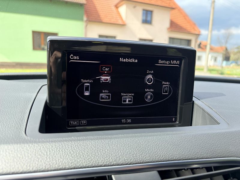 Audi RS Q3 PERFORMANCE 2.5TFSI 270KW  - fotka 31 z 40