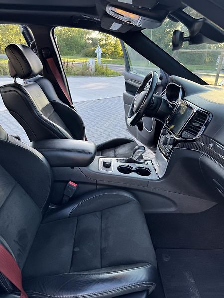 Jeep Grand Cherokee (2020) - fotka 14 z 20