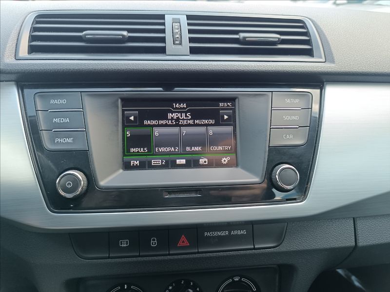 Škoda Fabia 1,4 TDi Ambition - fotka 12 z 19