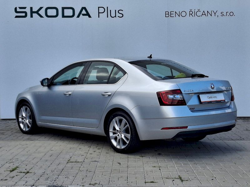 Škoda Octavia (2019) Style DSG 2,0TDi 110kW - fotka 20 z 34