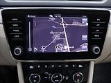 Škoda Superb 2,0 TDI DSG L&K LED  DPH CZ - náhled 19