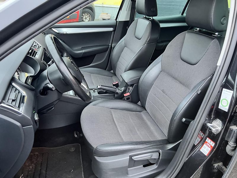 Škoda Octavia 2.0TDI 110KW,4x4,KůŽE,NAVI,XEN - fotka 13 z 45