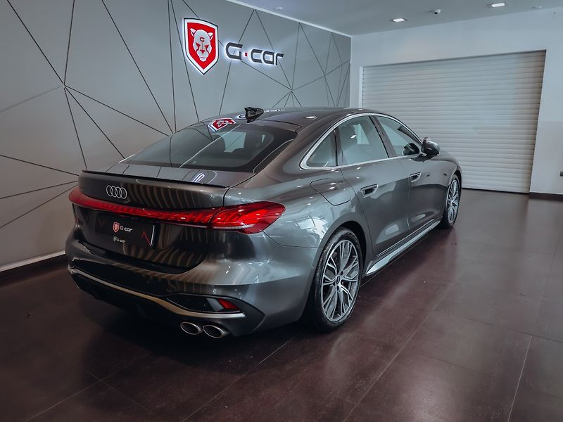 Audi S5 Sedan quattro 3.0TFSI - fotka 5 z 28