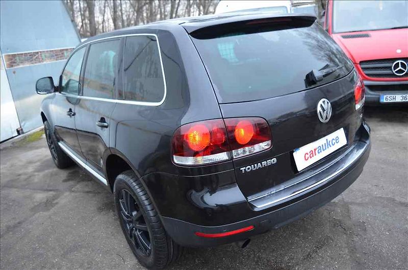 Volkswagen Touareg (2008) 2,5 TDI - fotka 6 z 19