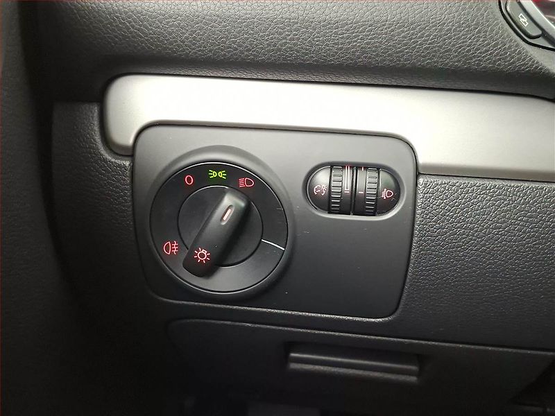 Volkswagen Golf (2011) 1.2 TSI, Automat, Tempomat - fotka 16 z 17