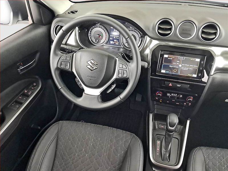 Suzuki Vitara (2024) Elegance 1.5 Hybrid - fotka 7 z 22
