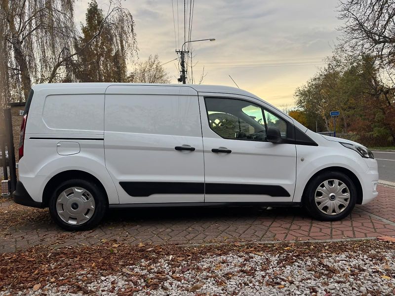 Ford Transit Connect 1.5  1.MAJITEL ČR TOP STAV  - fotka 19 z 21