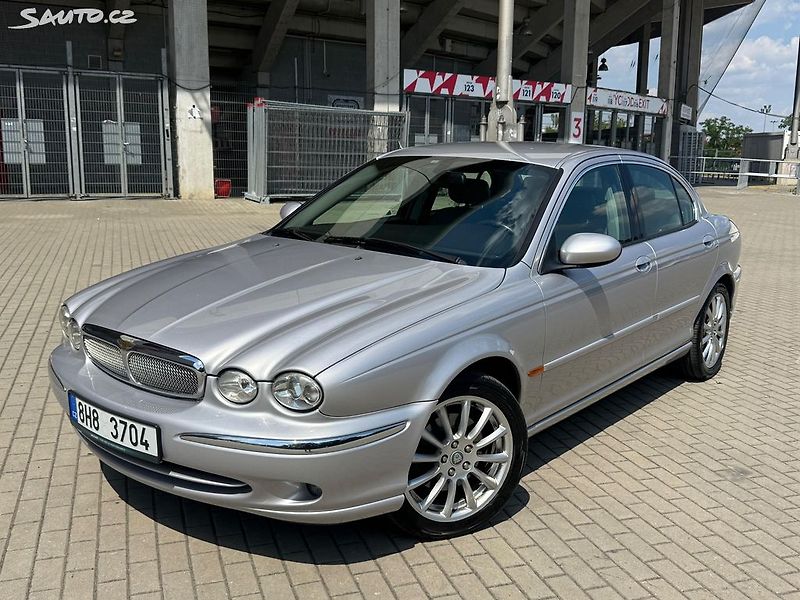 Jaguar X-Type (2002) 2.1 V6 114kw Manuál Nová STK - fotka 1 z 22