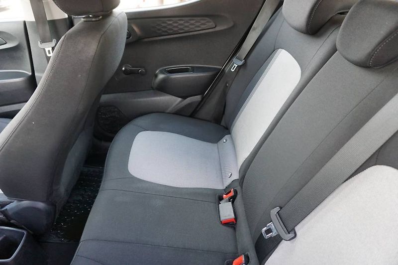 Hyundai i10 (2022) 1,0 1 MAJ .V ČR. - fotka 10 z 26