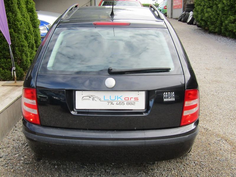 Škoda Fabia (2008) 1.2 47kW BEZ KOROZE - fotka 12 z 32