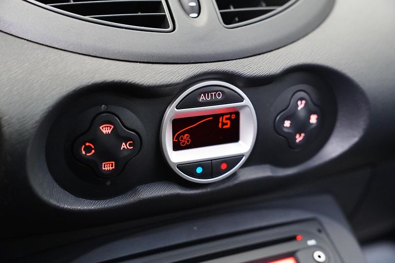 Renault Twingo - fotka 19 z 24