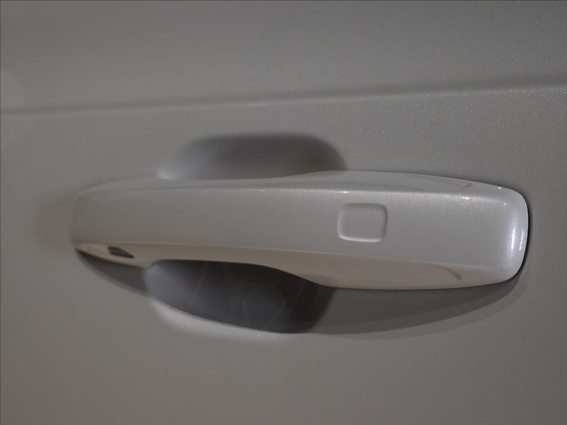 Volvo XC90 (2026) 2,0 B5  Ultra Bright - fotka 9 z 46