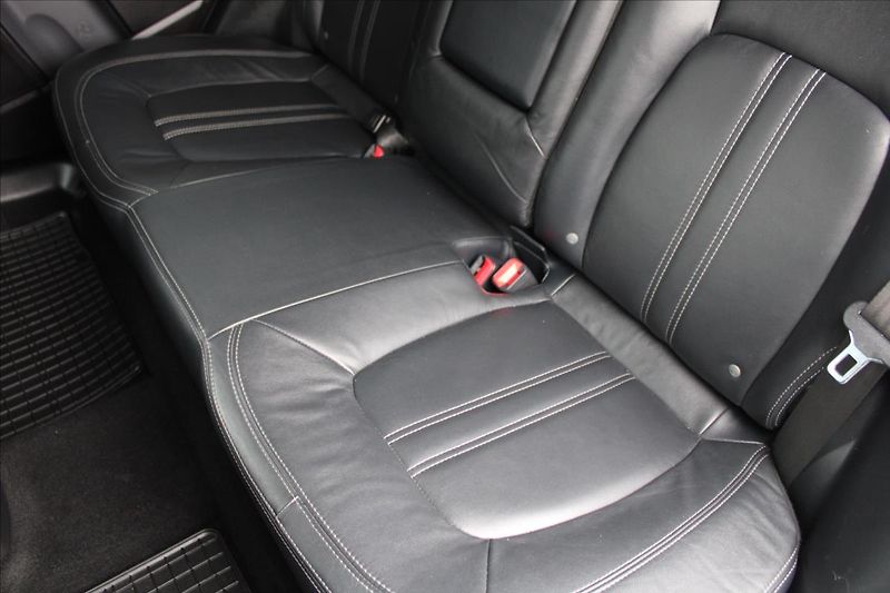 Kia Sportage 2,0 CRDi  ČR,A/T,4x4,EXCLUSIVE - fotka 27 z 35