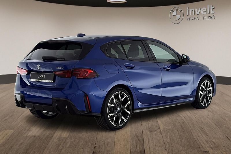 BMW Řada 1 120d - fotka 3 z 17