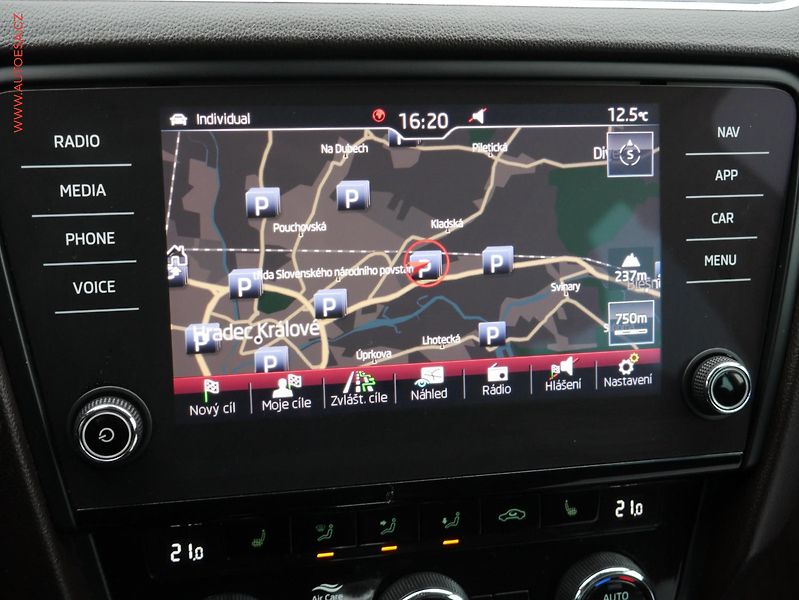 Škoda Octavia (2018) 2.0TDi 4x4, ČR, L&K, DSG, TZ - fotka 13 z 23