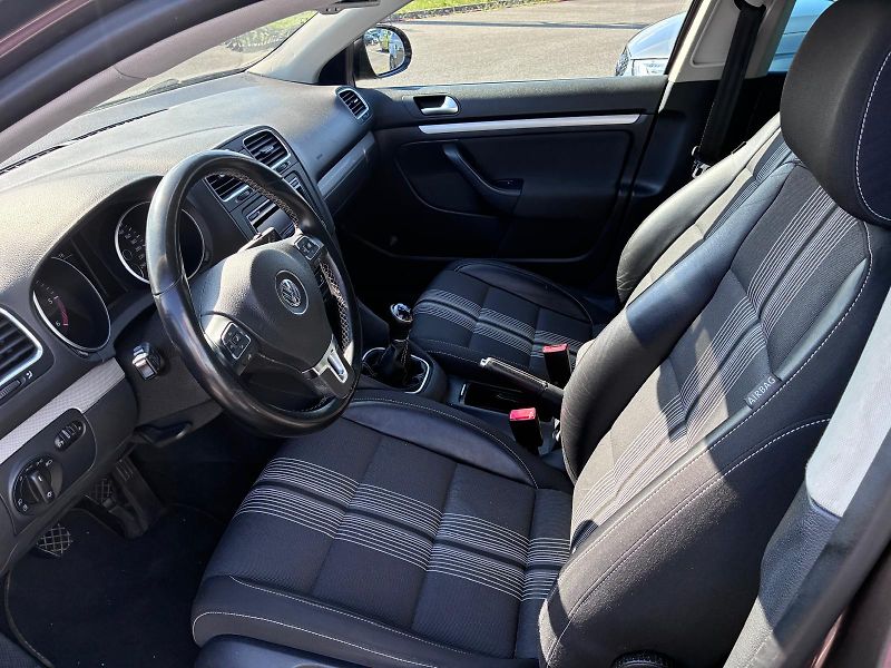 Volkswagen Golf (2012) - fotka 8 z 12