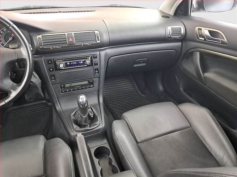 Škoda Superb (2006) Elegance 1.8T, Xenony - fotka 8 z 17